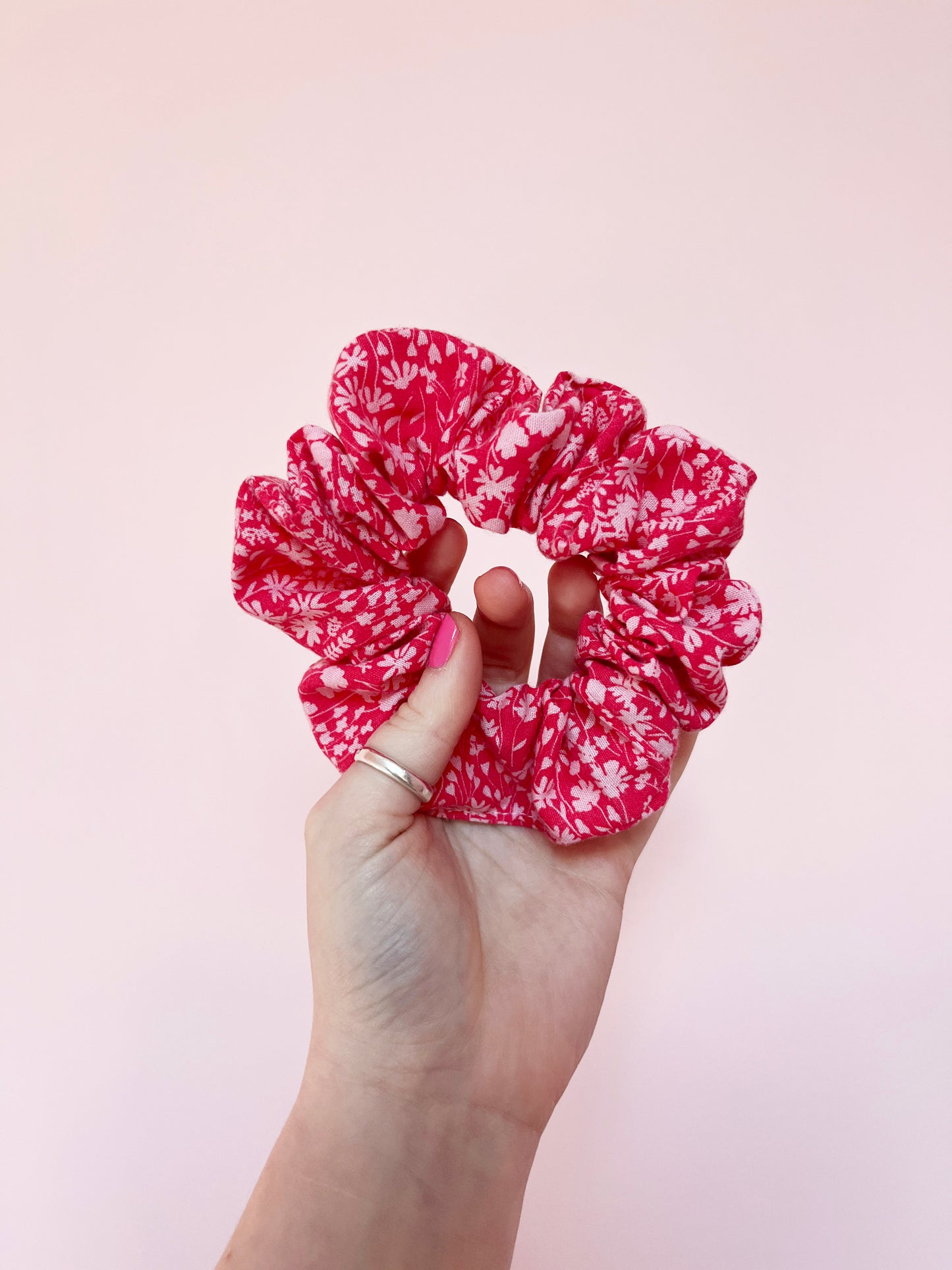 Red Floral | Classic Scrunchie