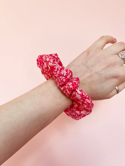 Red Floral | Classic Scrunchie