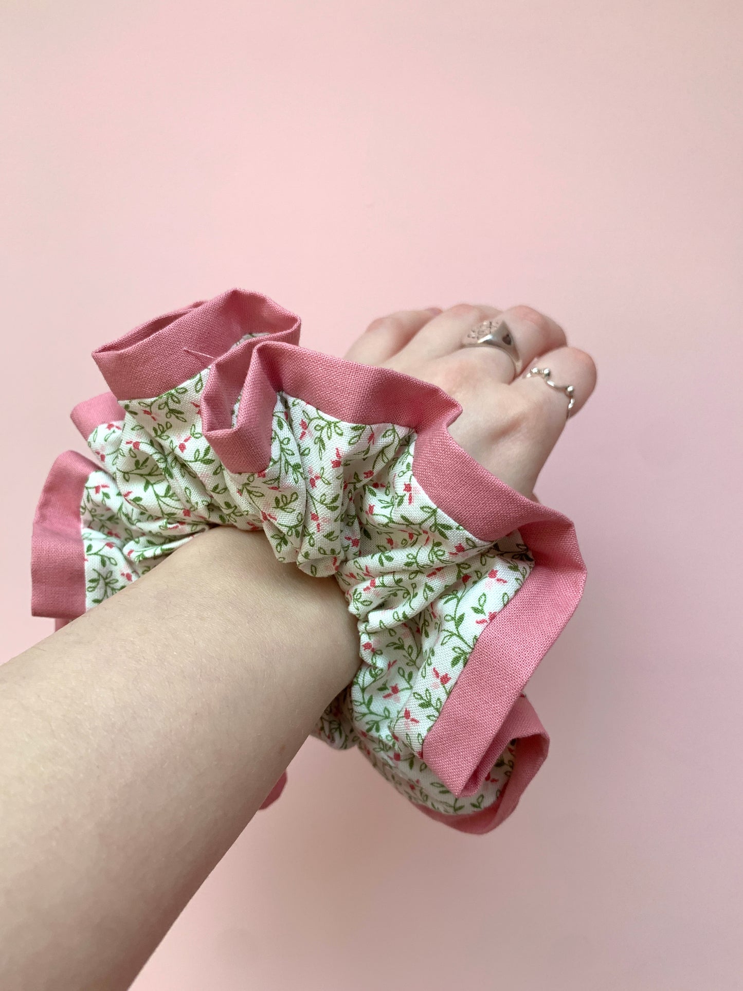 Green & White Floral | Trimmed Scrunchie