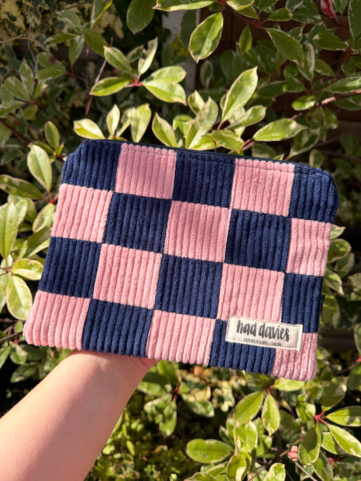 Pink & Navy Checkerboard Medium Flat Pouch | SAMPLE SALE