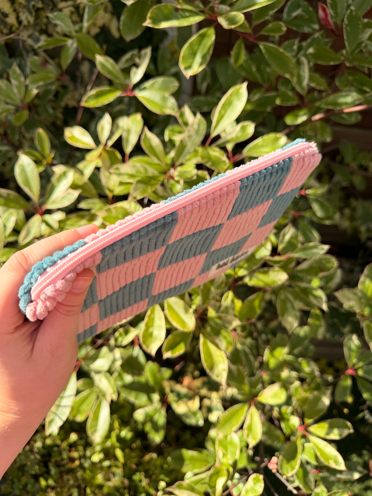 Pink & Seafoam Checkerboard Medium Flat Pouch | SAMPLE SALE