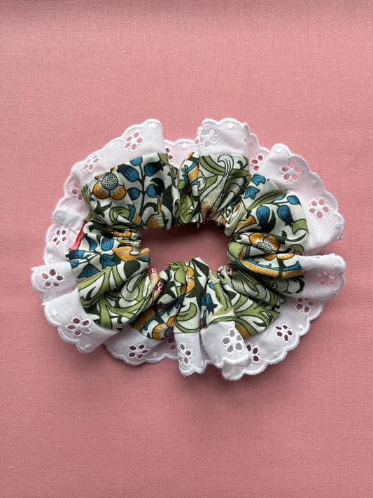 William Morris Print | Trimmed Scrunchie